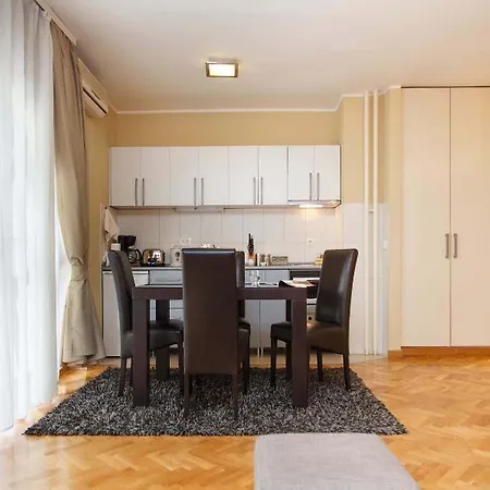 One Bedroom Little Bay Apartment